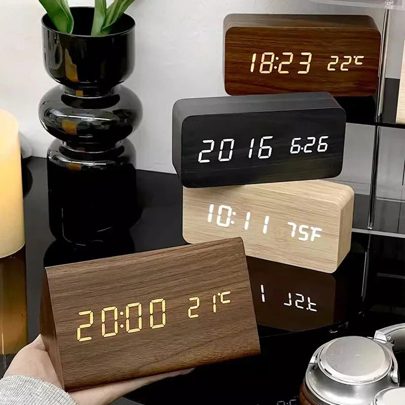 LED Voice-Controlled Smart Alarm Clock