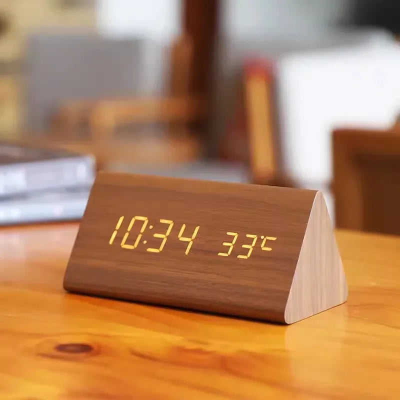 LED Voice-Controlled Smart Alarm Clock